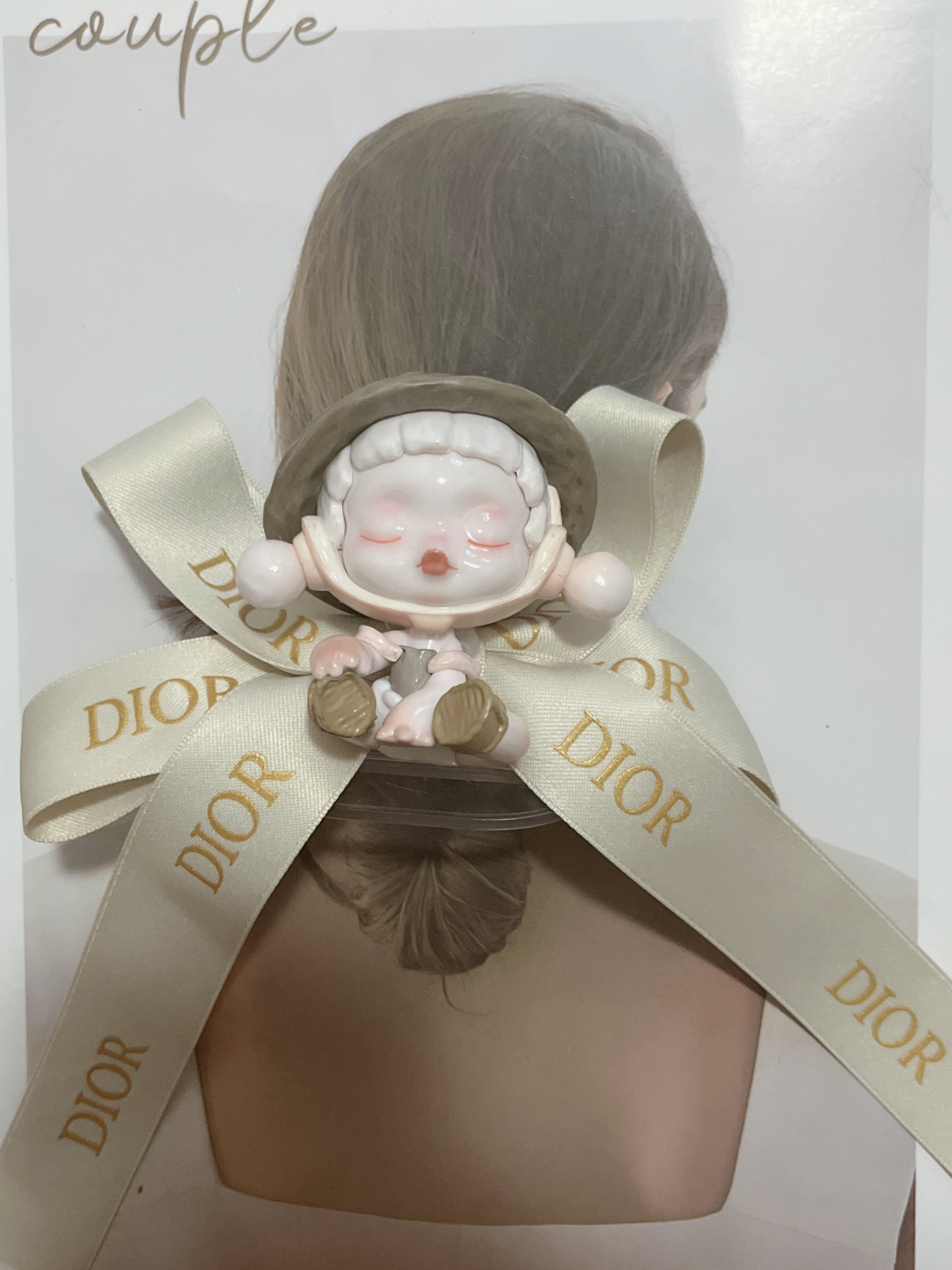 PHONE CLIP WITH DOLL