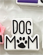 WORDS- DOG MOM