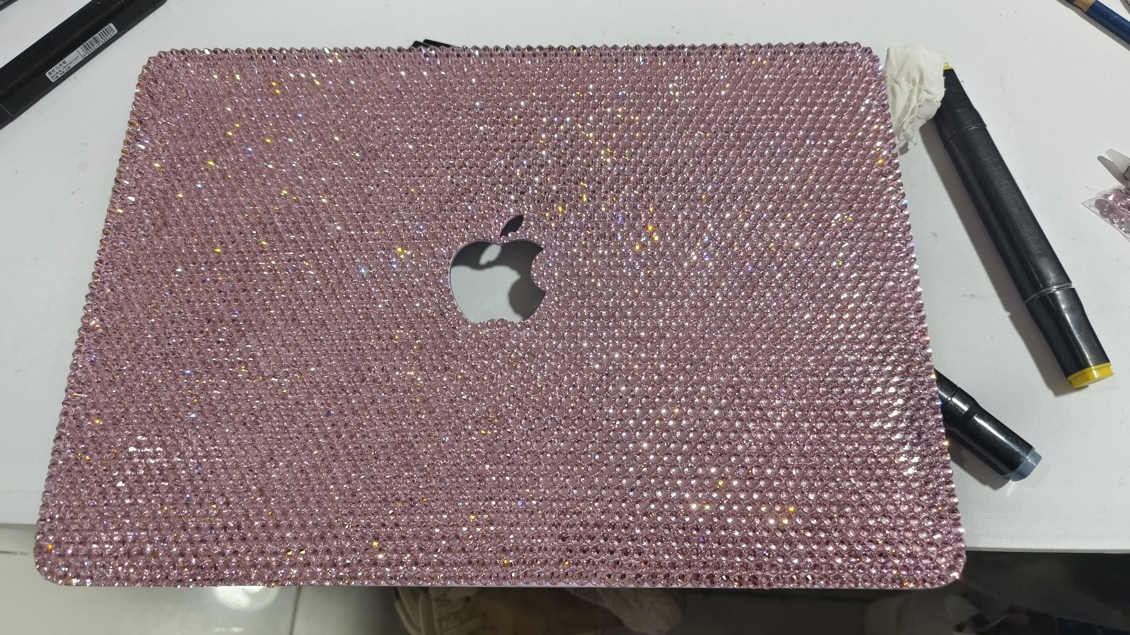 DIAMOND LAPTOP BLING CASE (ONLY FOR APPLE