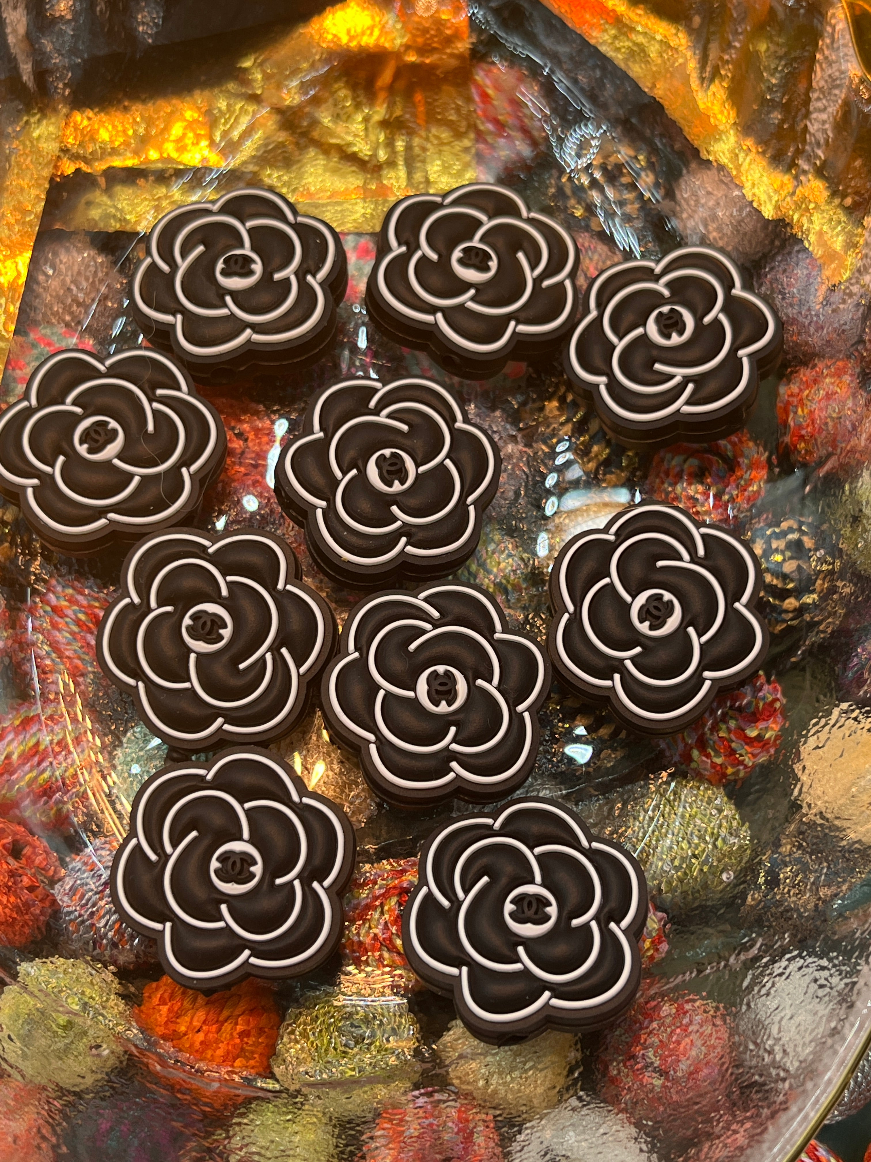 CC BALCK FLOWER 10PCS