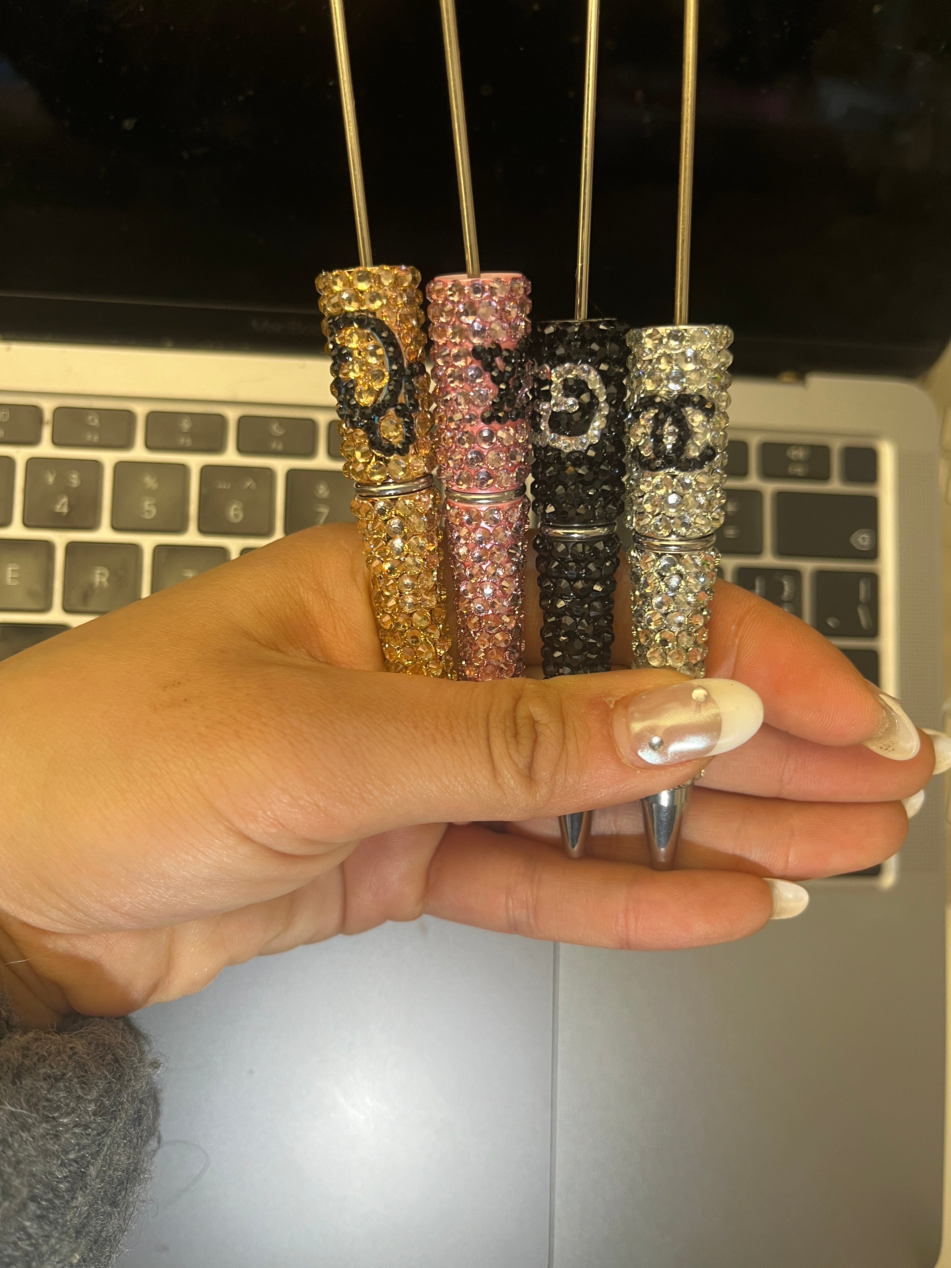 Hand bling design beadable pens