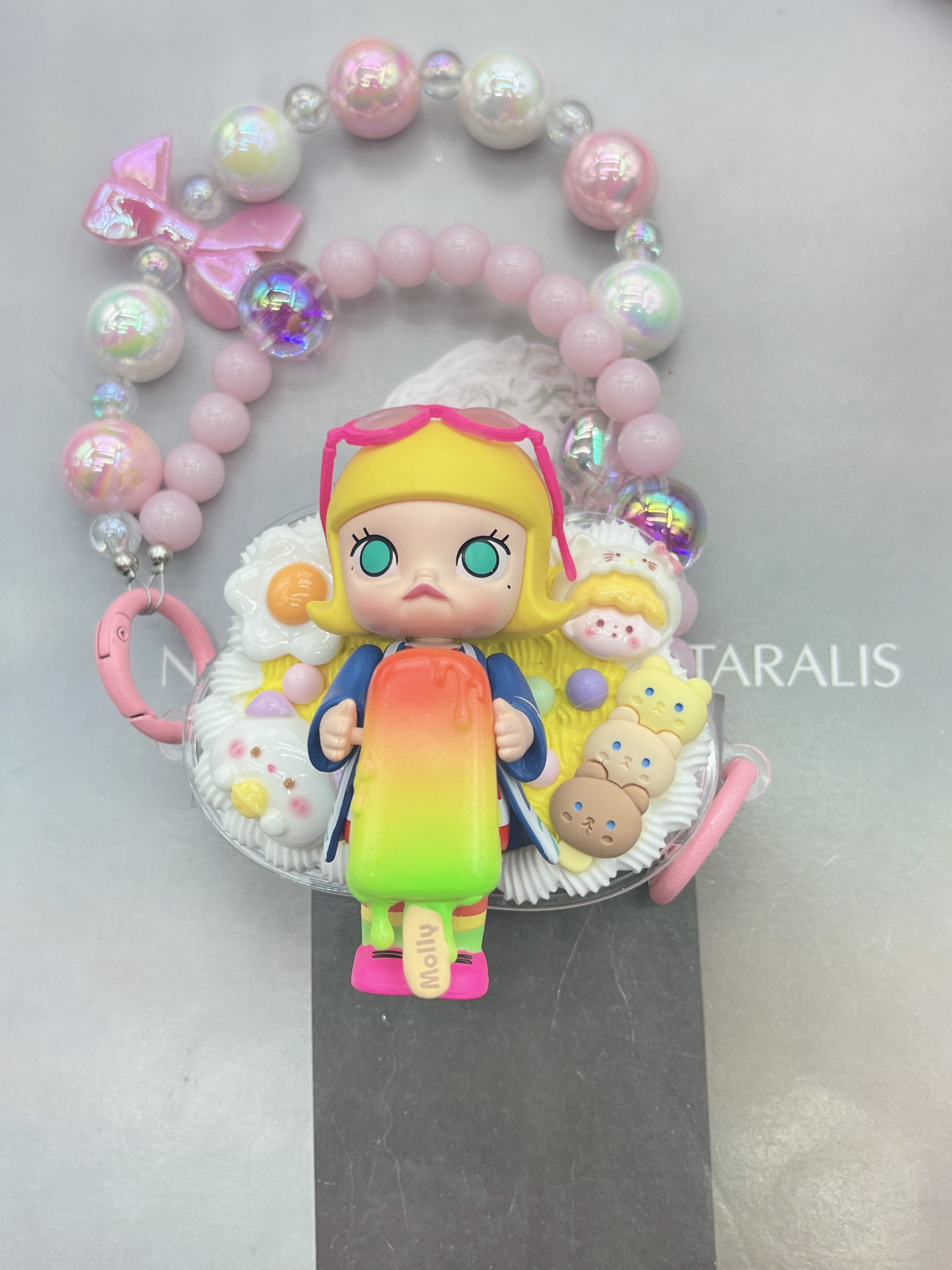 PHONE CLIP WITH DOLL